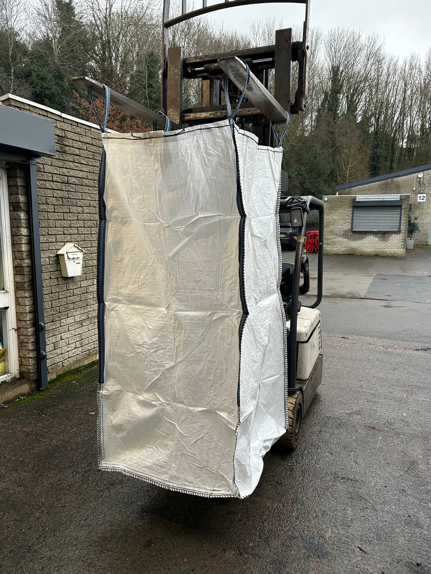 FIBC Bulk Bag - 100x100x200cm 1000kg SWL 5:1 Safety Factor Open Top Plain Base 4 x 30cm Loops Woven Polypropylene